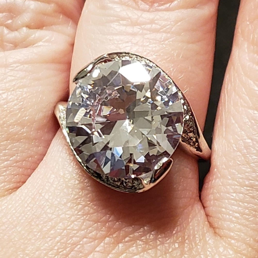 Faux Silver & Diamond Swirled Cocktail Ring Size 9